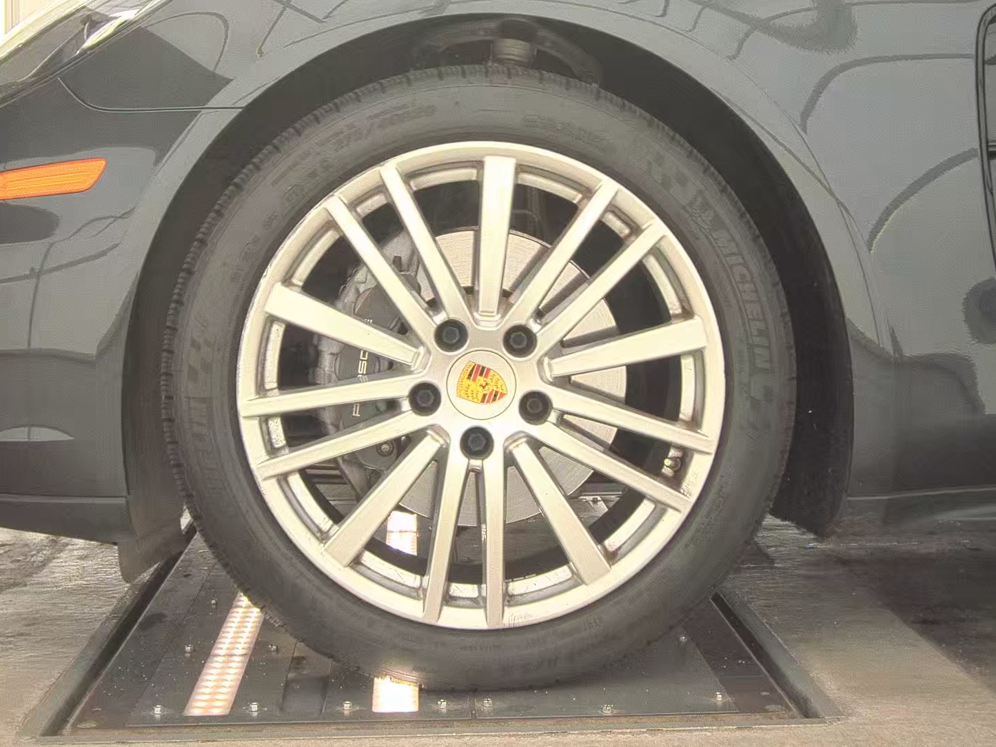 2017 Porsche Panamera 4 AWD