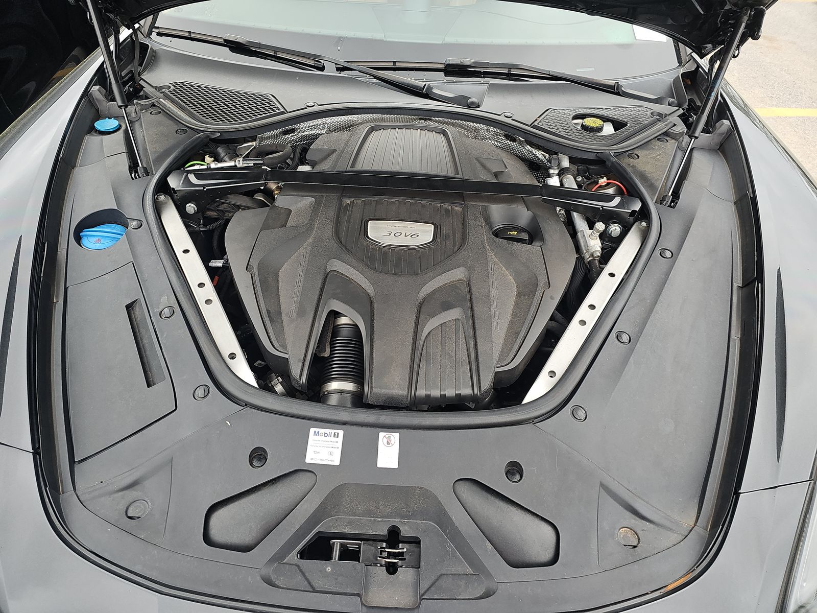 2017 Porsche Panamera 4 AWD