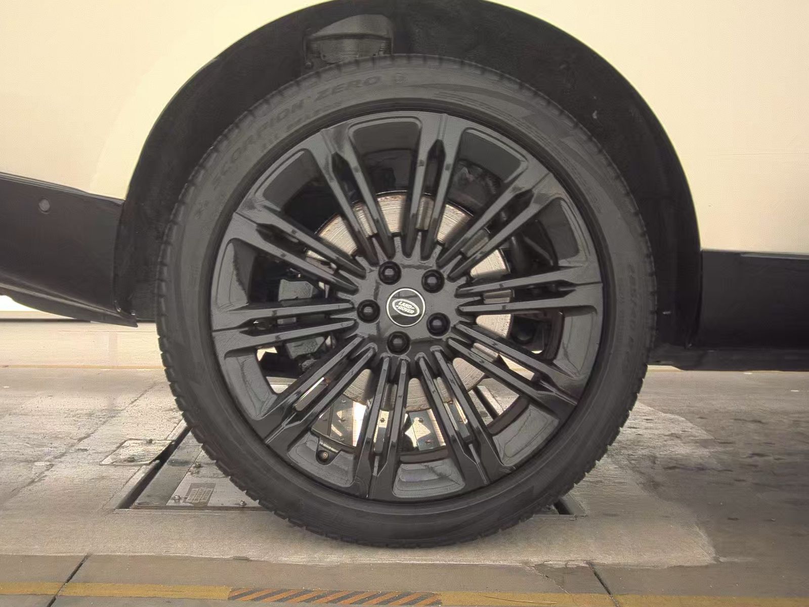 2024 Land Rover Range Rover Autobiography LWB AWD