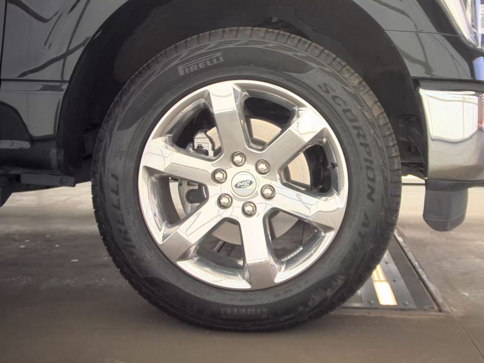 2023 Ford F-150 Lariat AWD