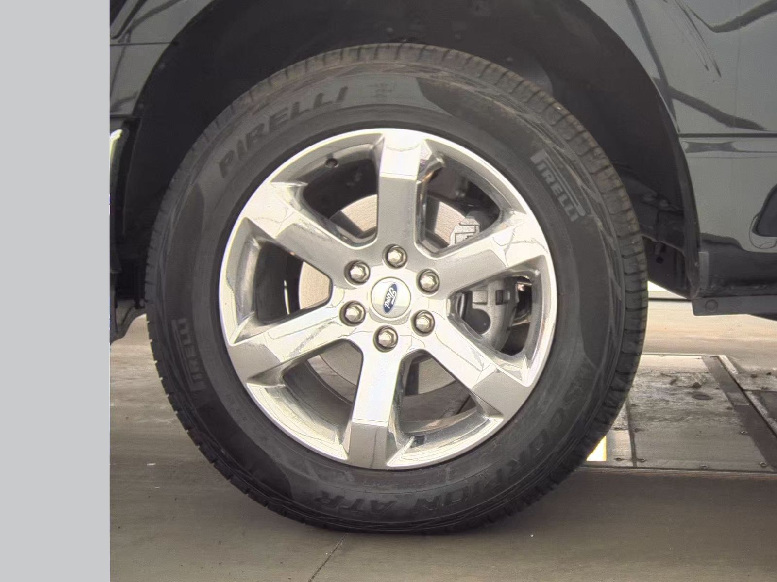 2023 Ford F-150 Lariat AWD