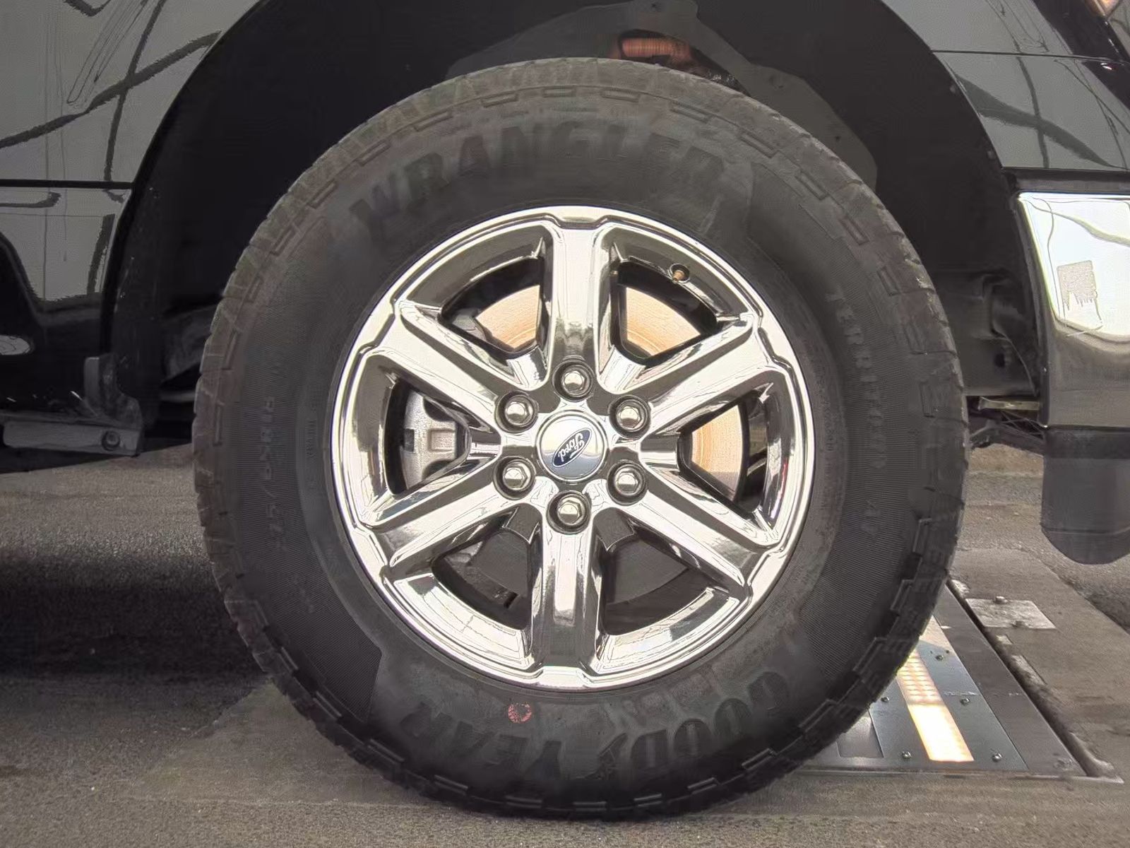 2025 Ford F-150 Hybrid XLT AWD