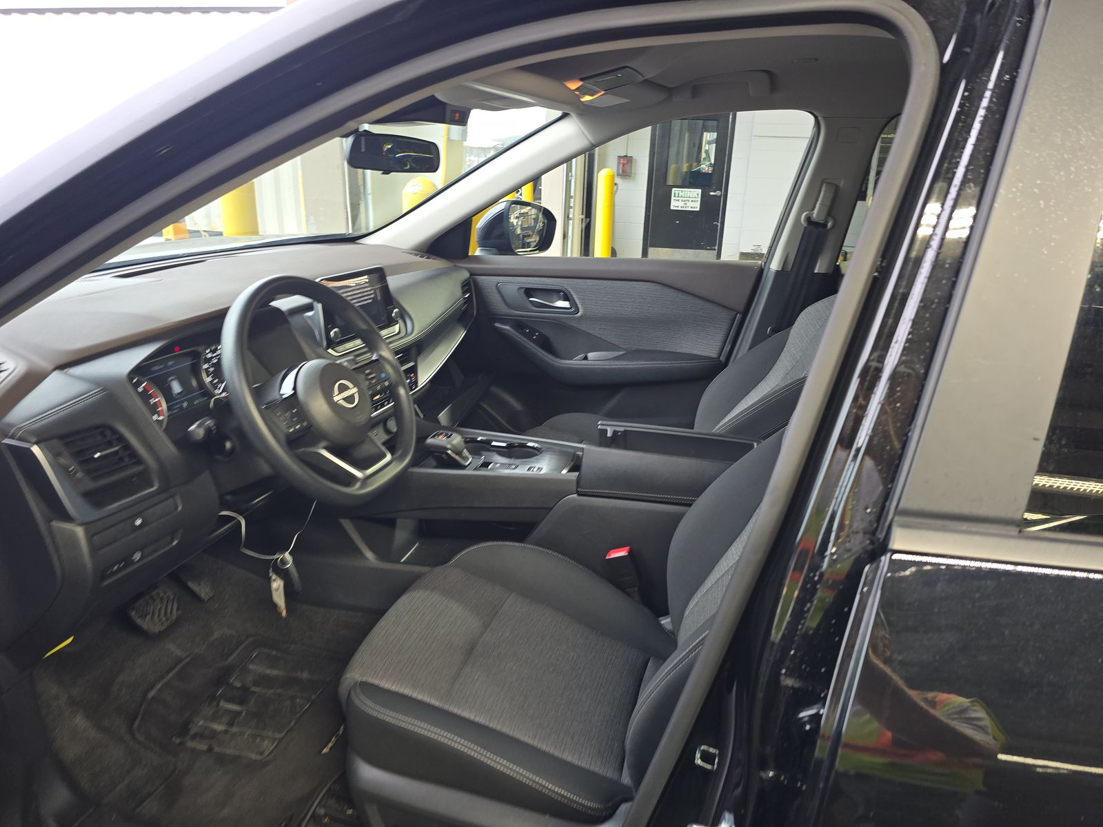 2023 Nissan Rogue SV FWD