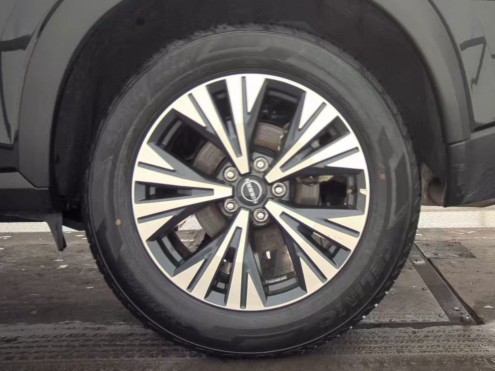 2023 Nissan Rogue SV FWD