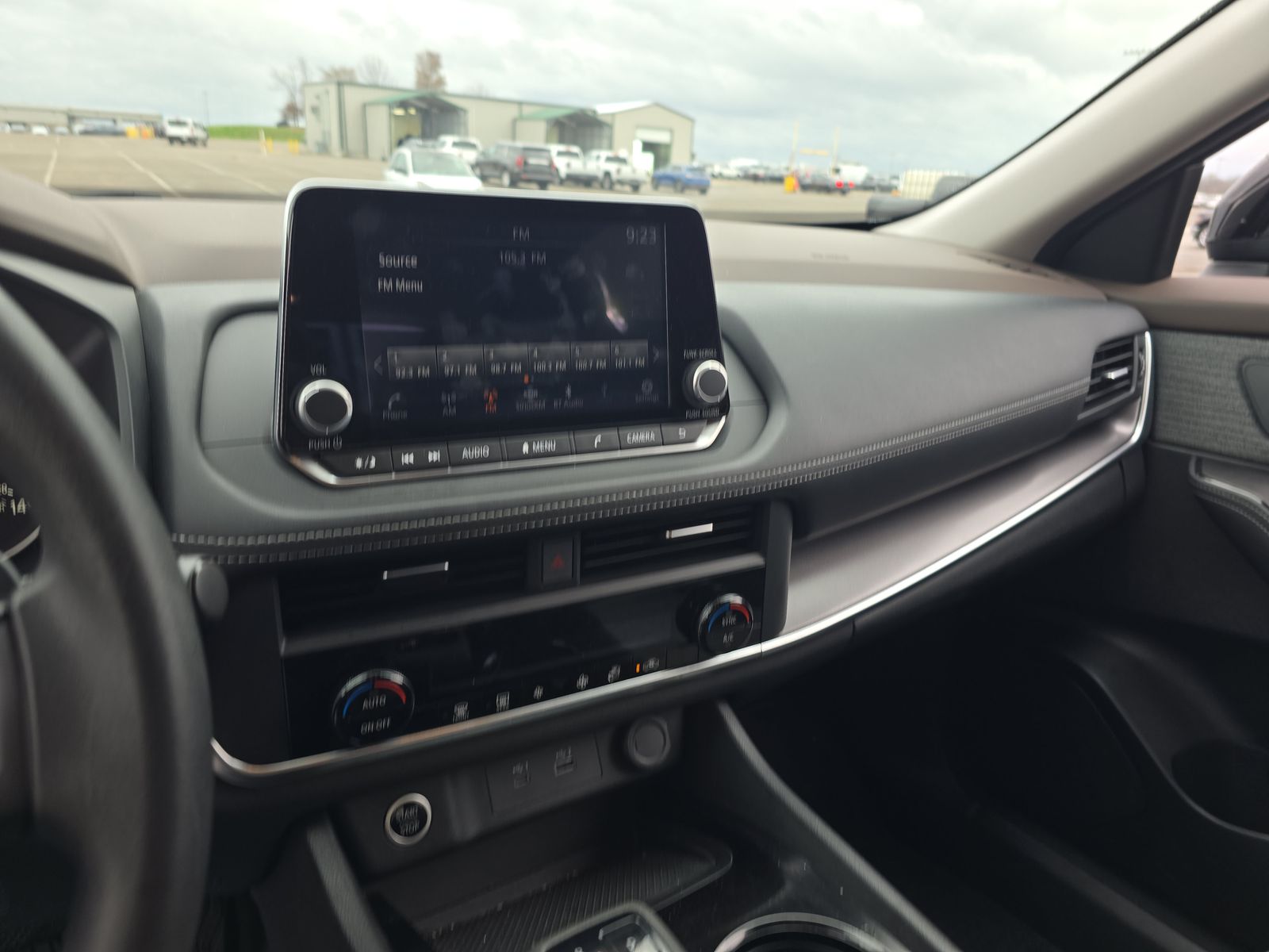 2023 Nissan Rogue SV AWD