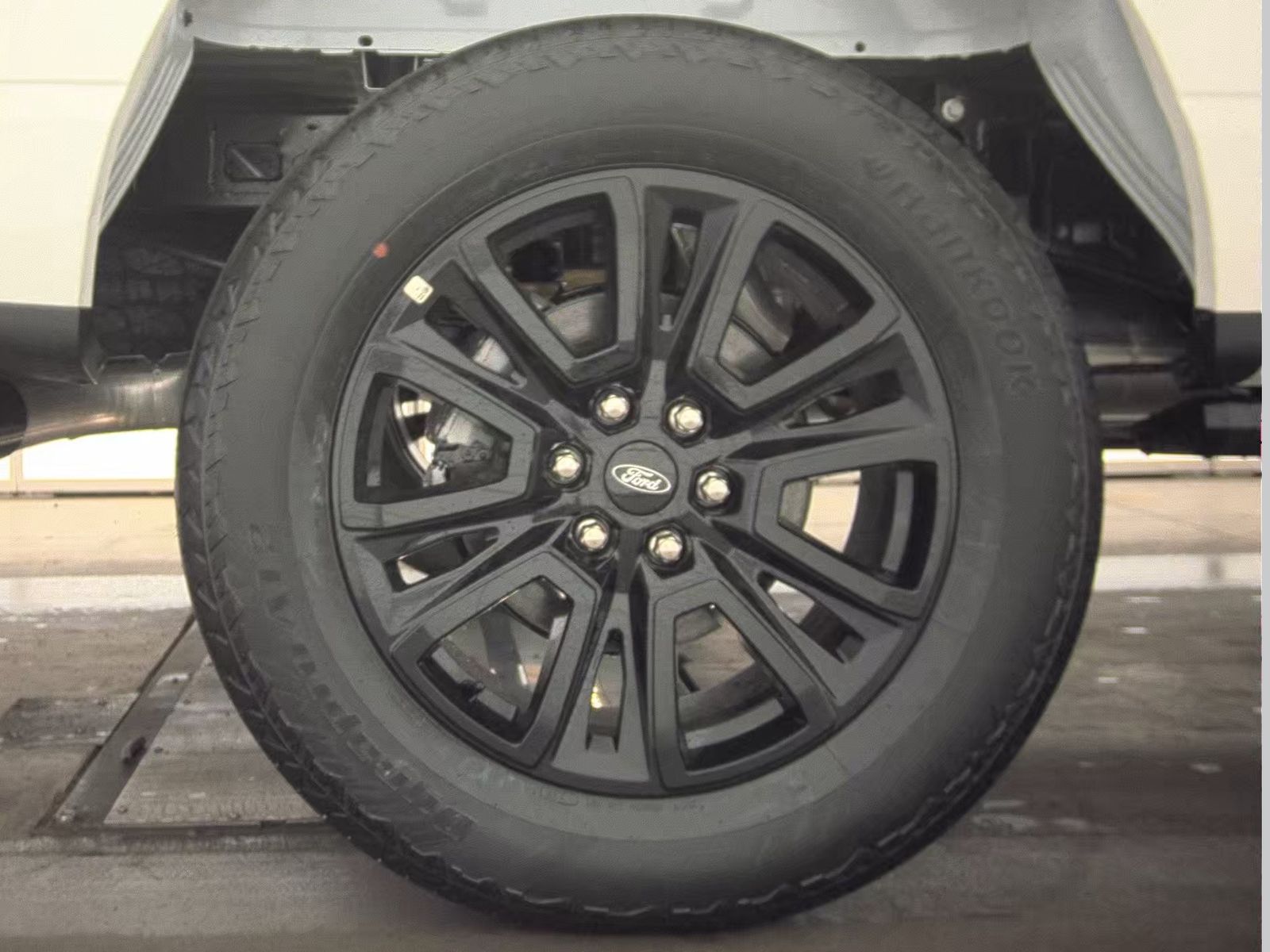 2025 Ford F-150 Platinum AWD