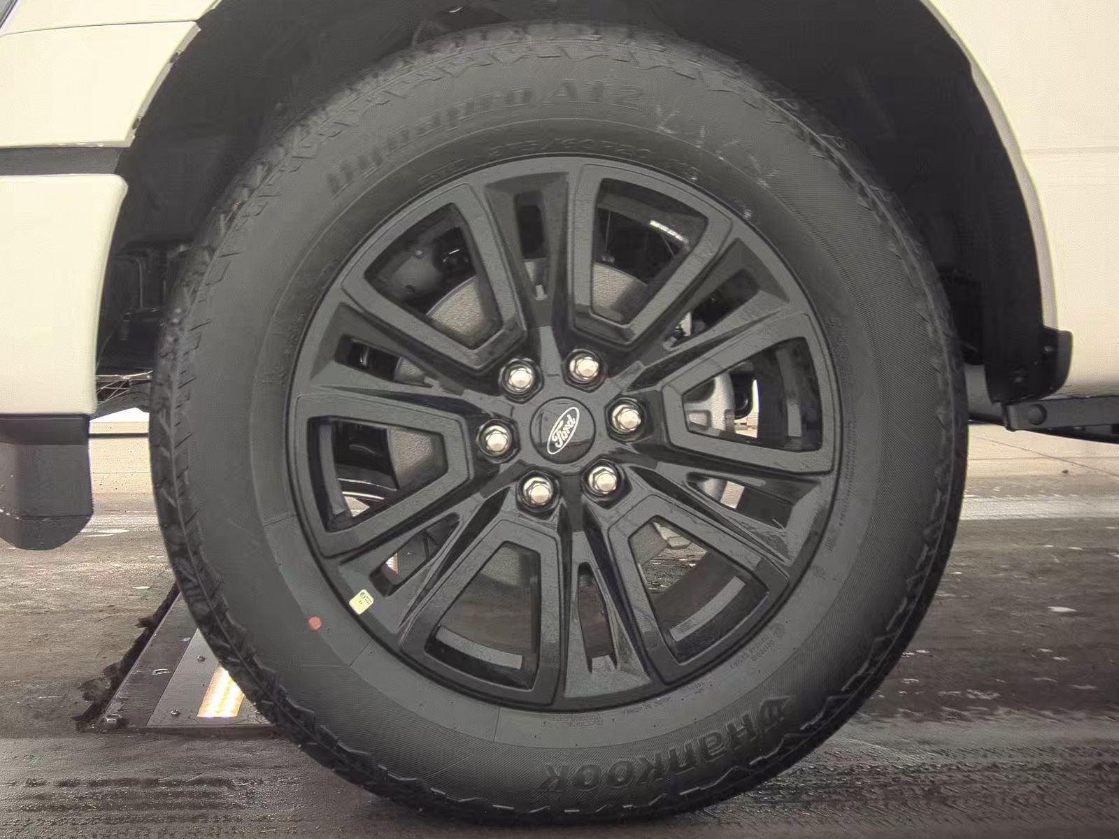 2025 Ford F-150 Platinum AWD