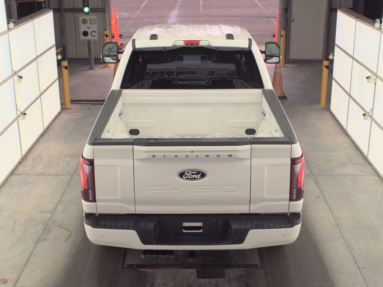 2025 Ford F-150 Platinum AWD