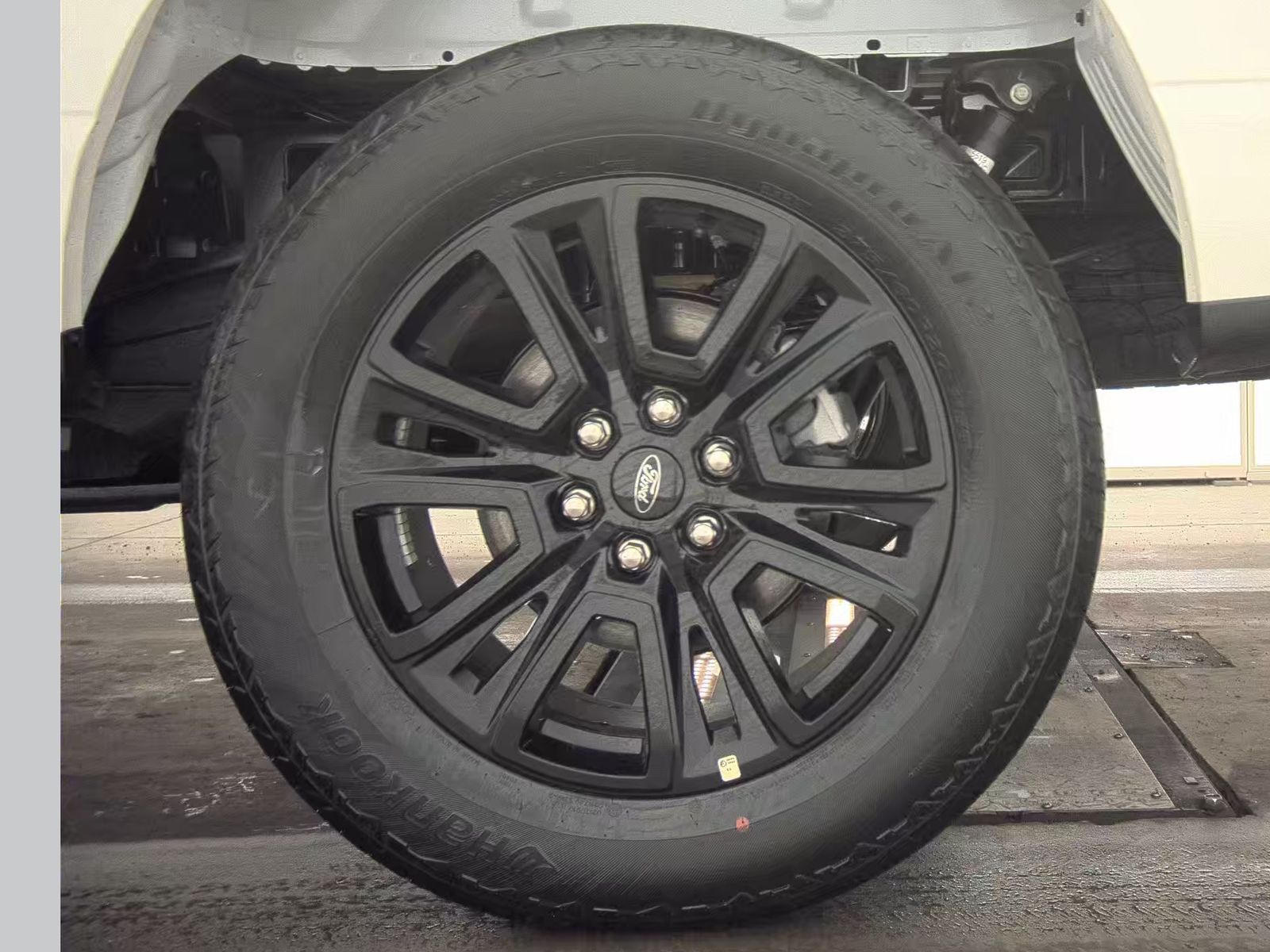 2025 Ford F-150 Platinum AWD