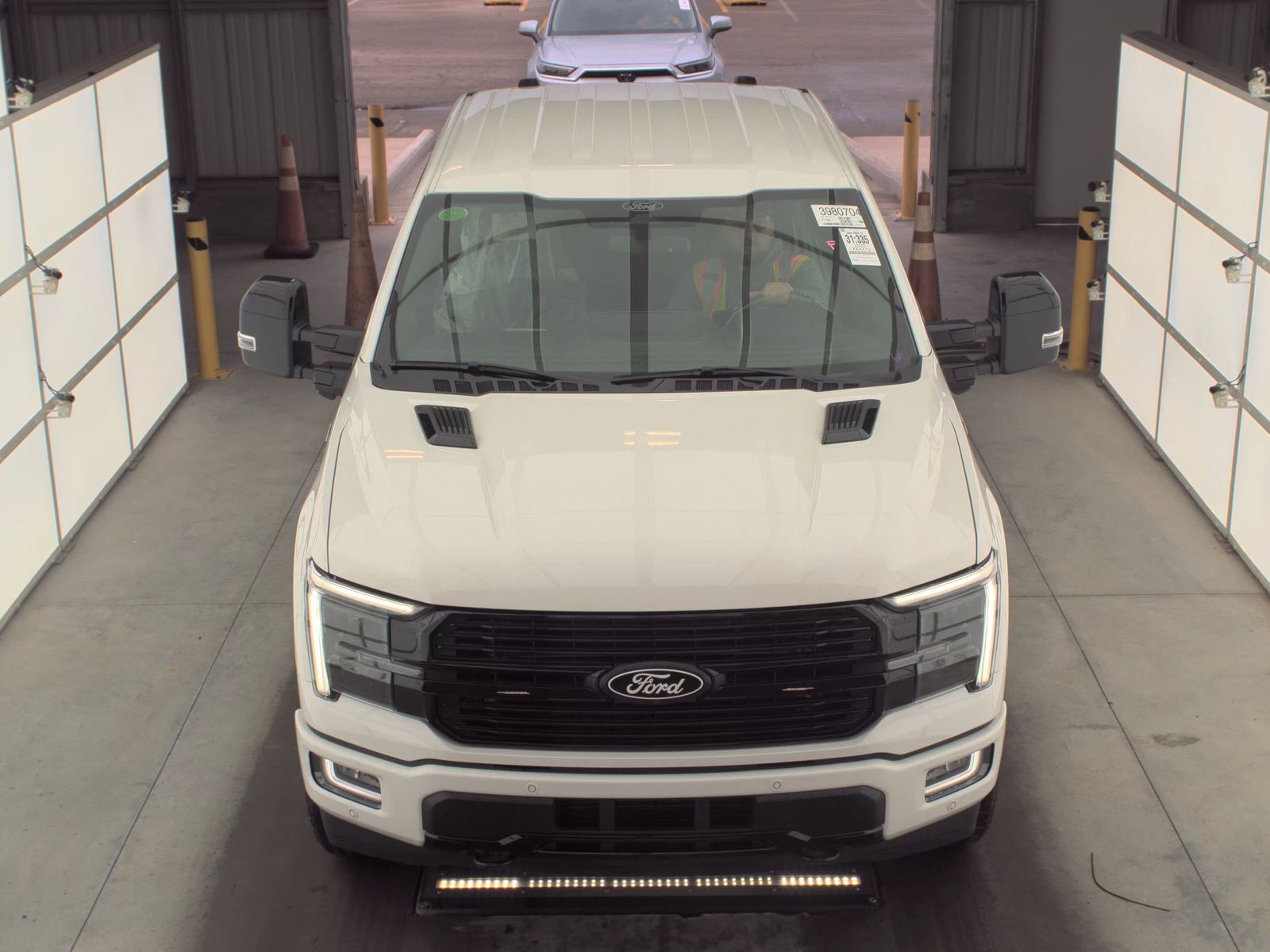 2025 Ford F-150 Platinum AWD