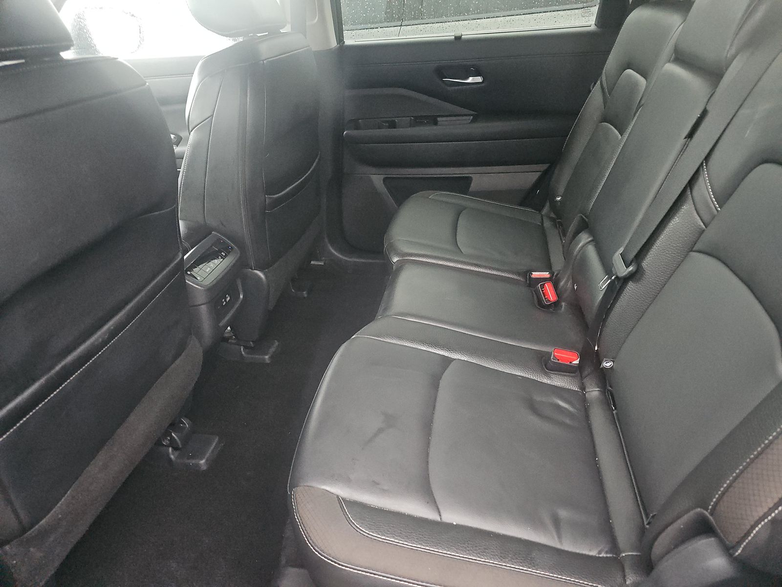 2024 Nissan Pathfinder SL AWD