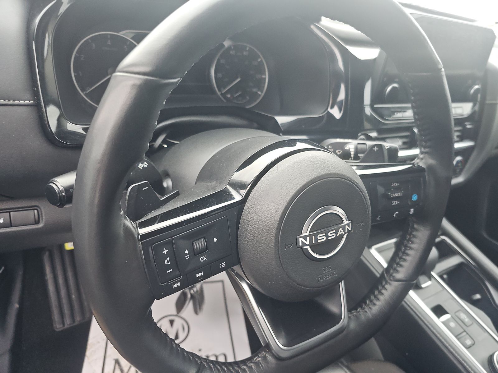 2024 Nissan Pathfinder SL AWD