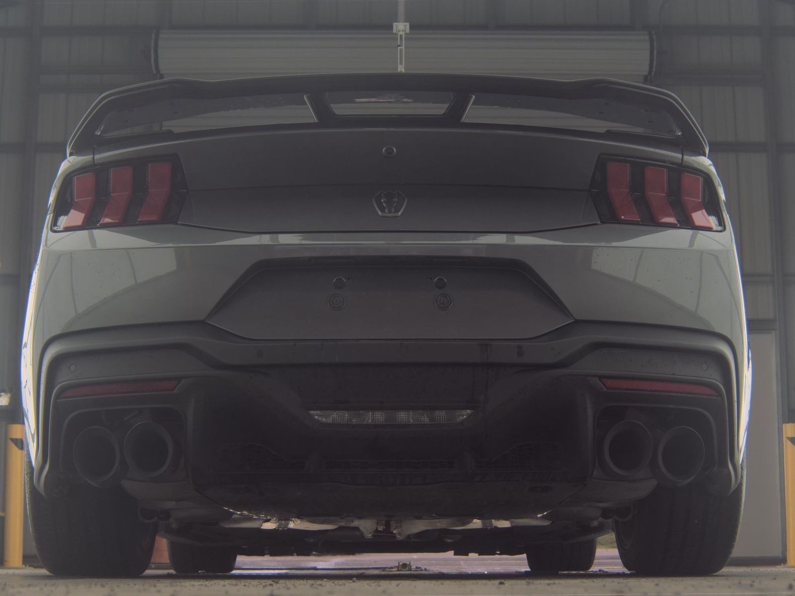 2025 Ford Mustang Dark Horse RWD