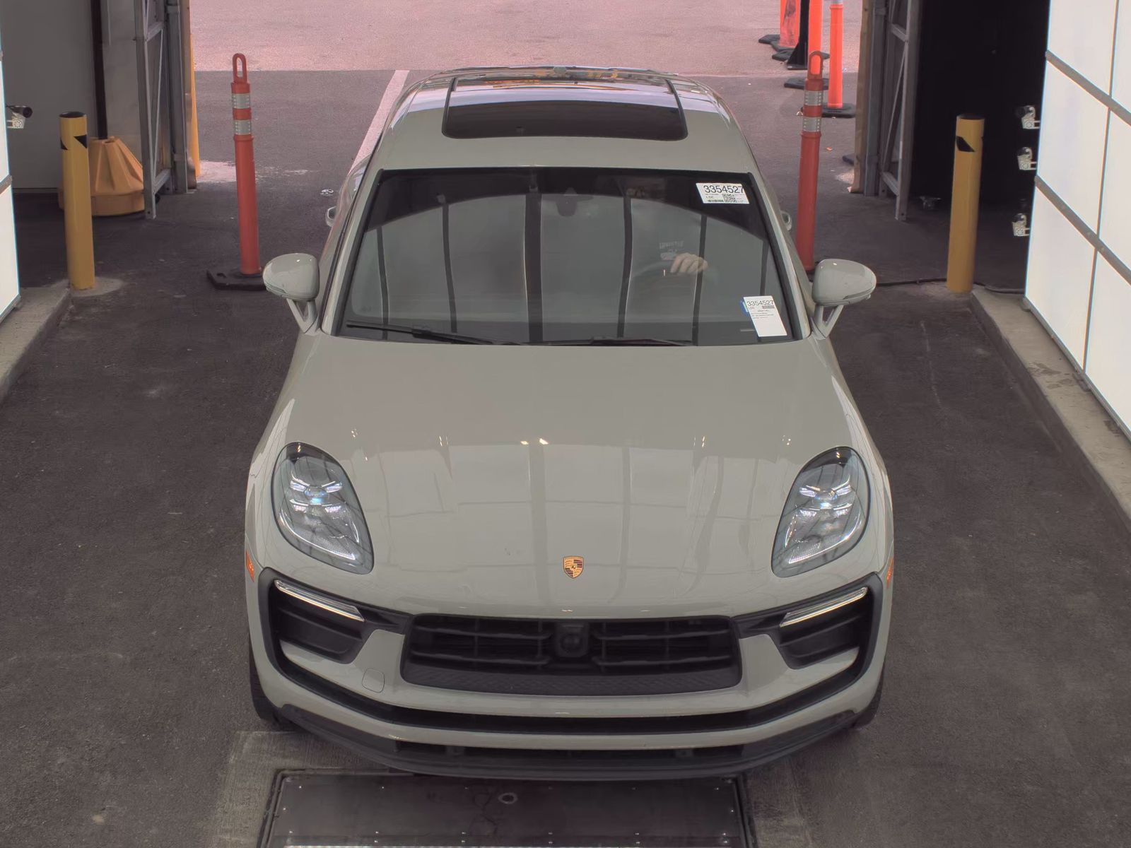 2023 Porsche Macan Base AWD