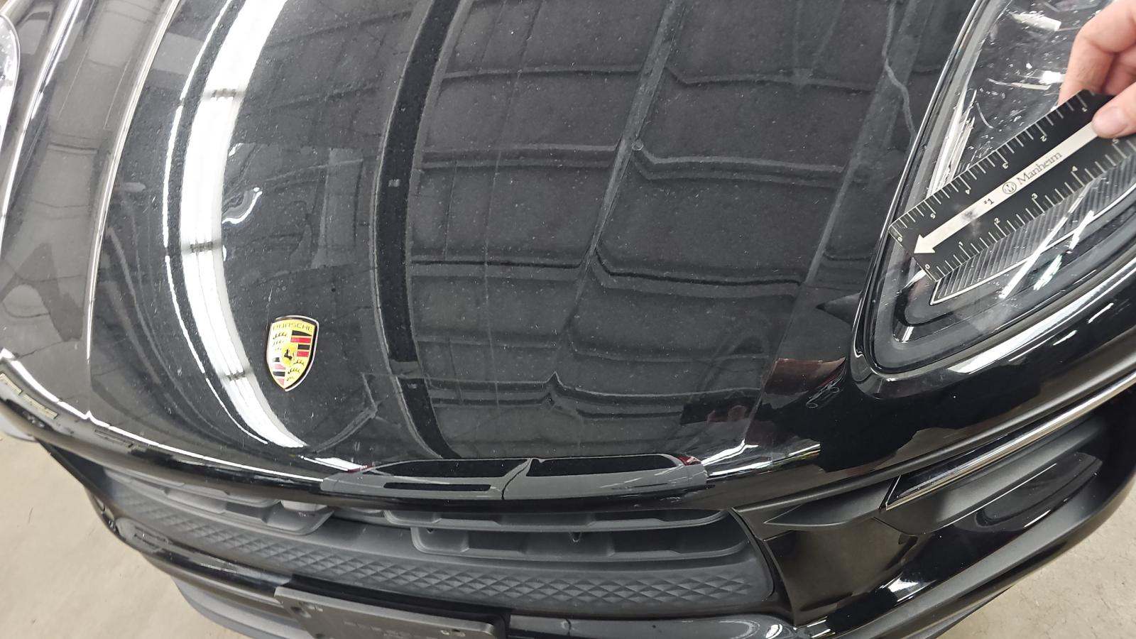 2022 Porsche Macan Base AWD