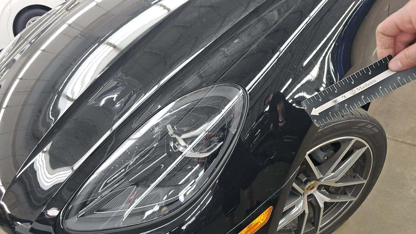 2022 Porsche Macan Base AWD