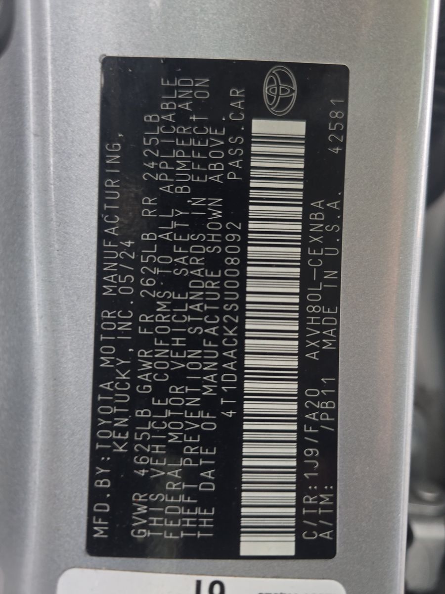 2025 Toyota Camry LE FWD