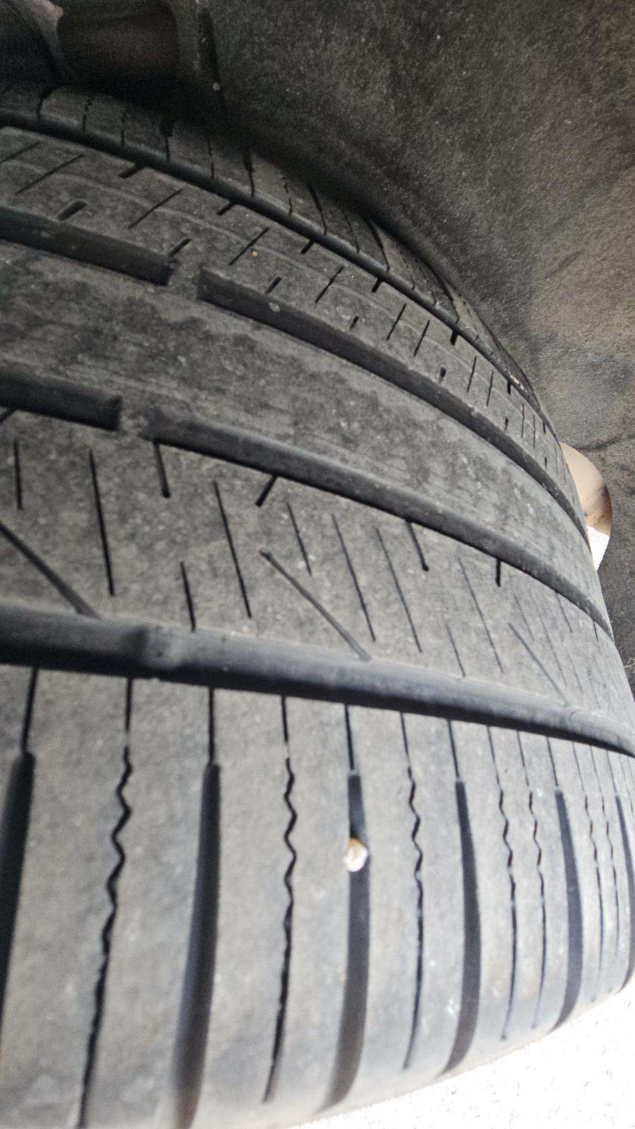 2023 Porsche Macan Base AWD