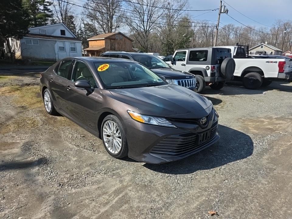 2019 Toyota Camry XLE FWD
