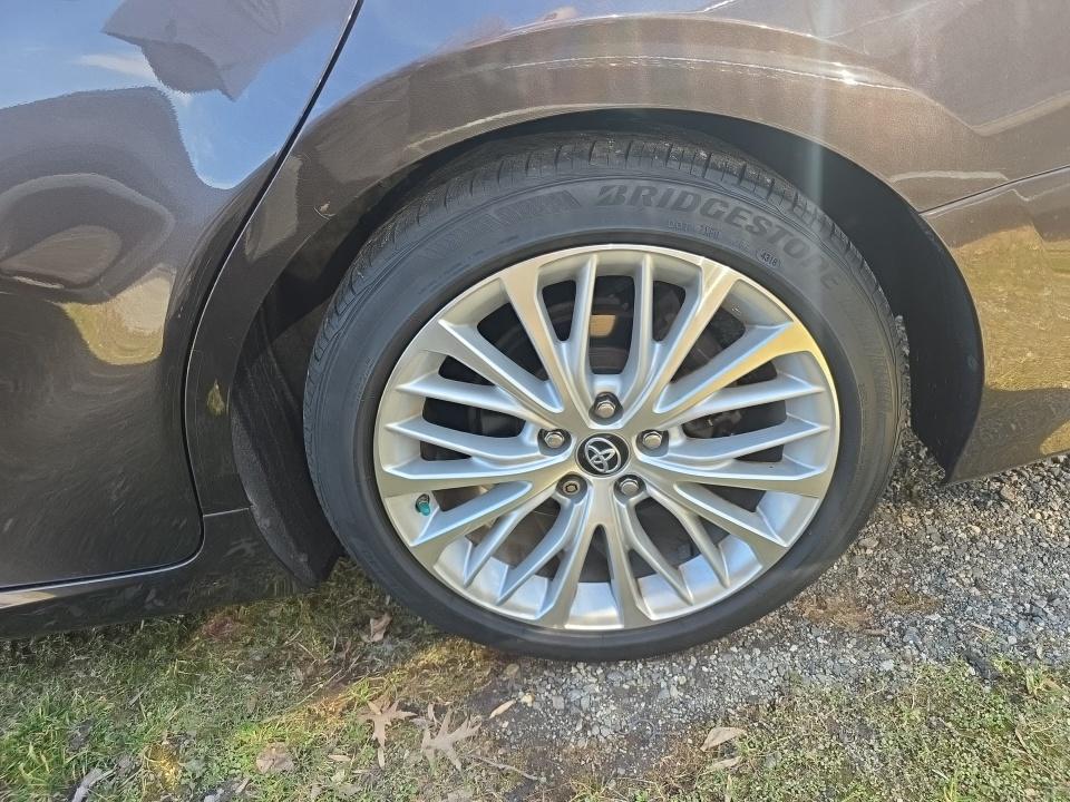 2019 Toyota Camry XLE FWD