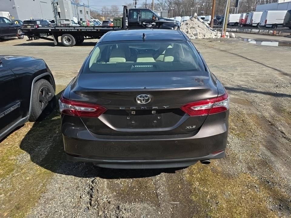 2019 Toyota Camry XLE FWD
