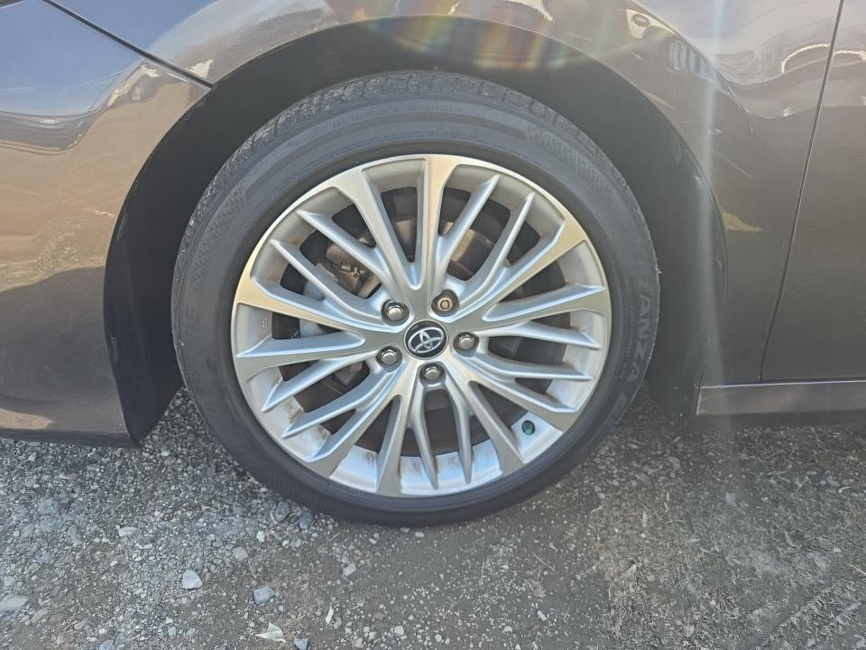 2019 Toyota Camry XLE FWD