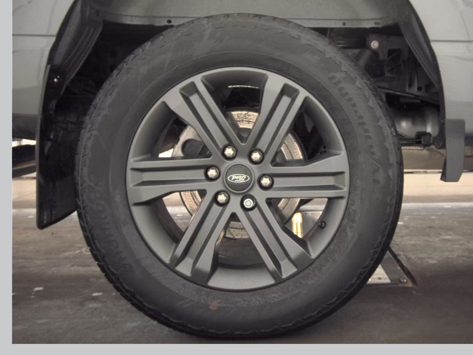 2023 Ford F-150 Hybrid Lariat AWD