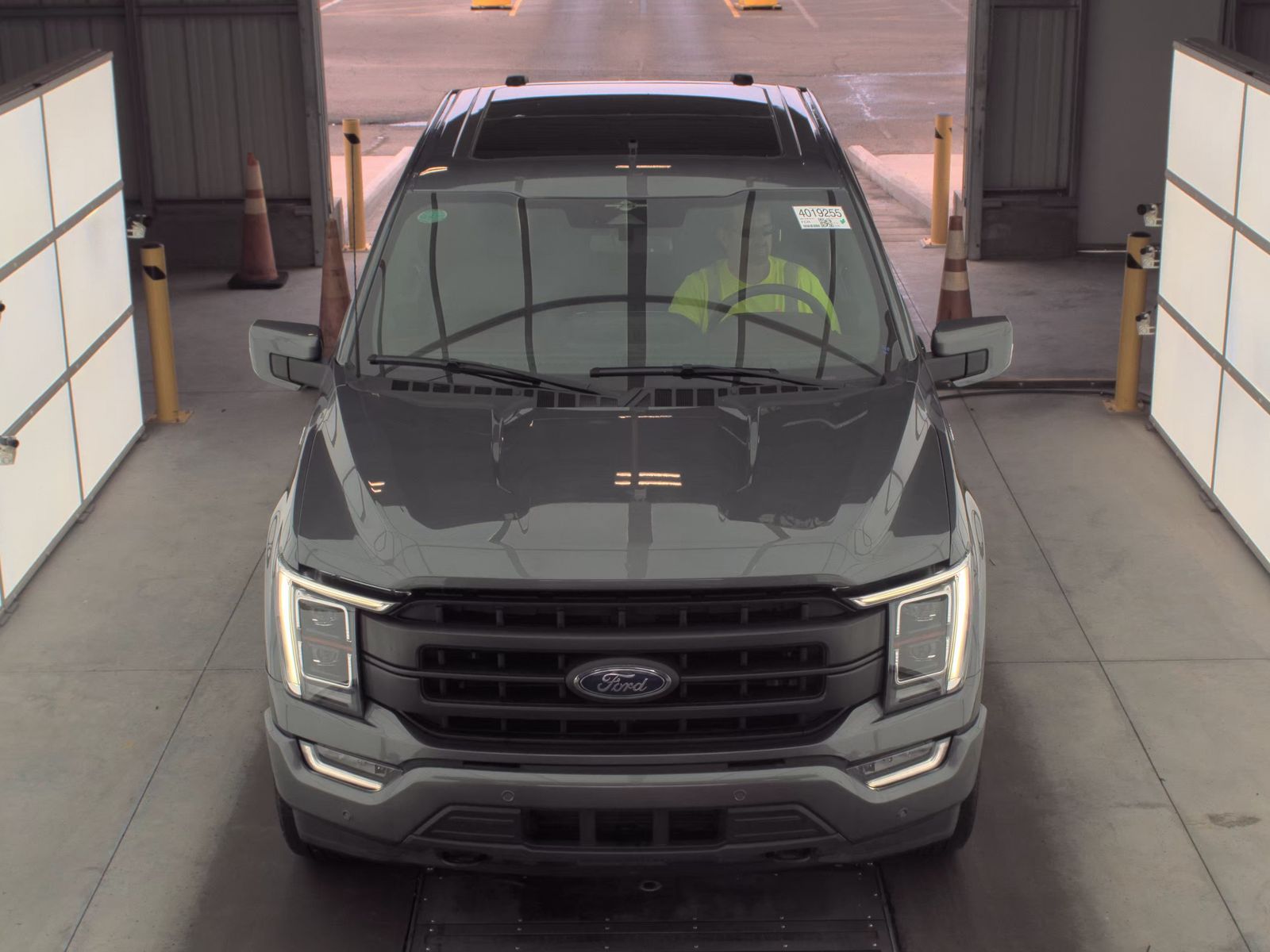 2023 Ford F-150 Hybrid Lariat AWD