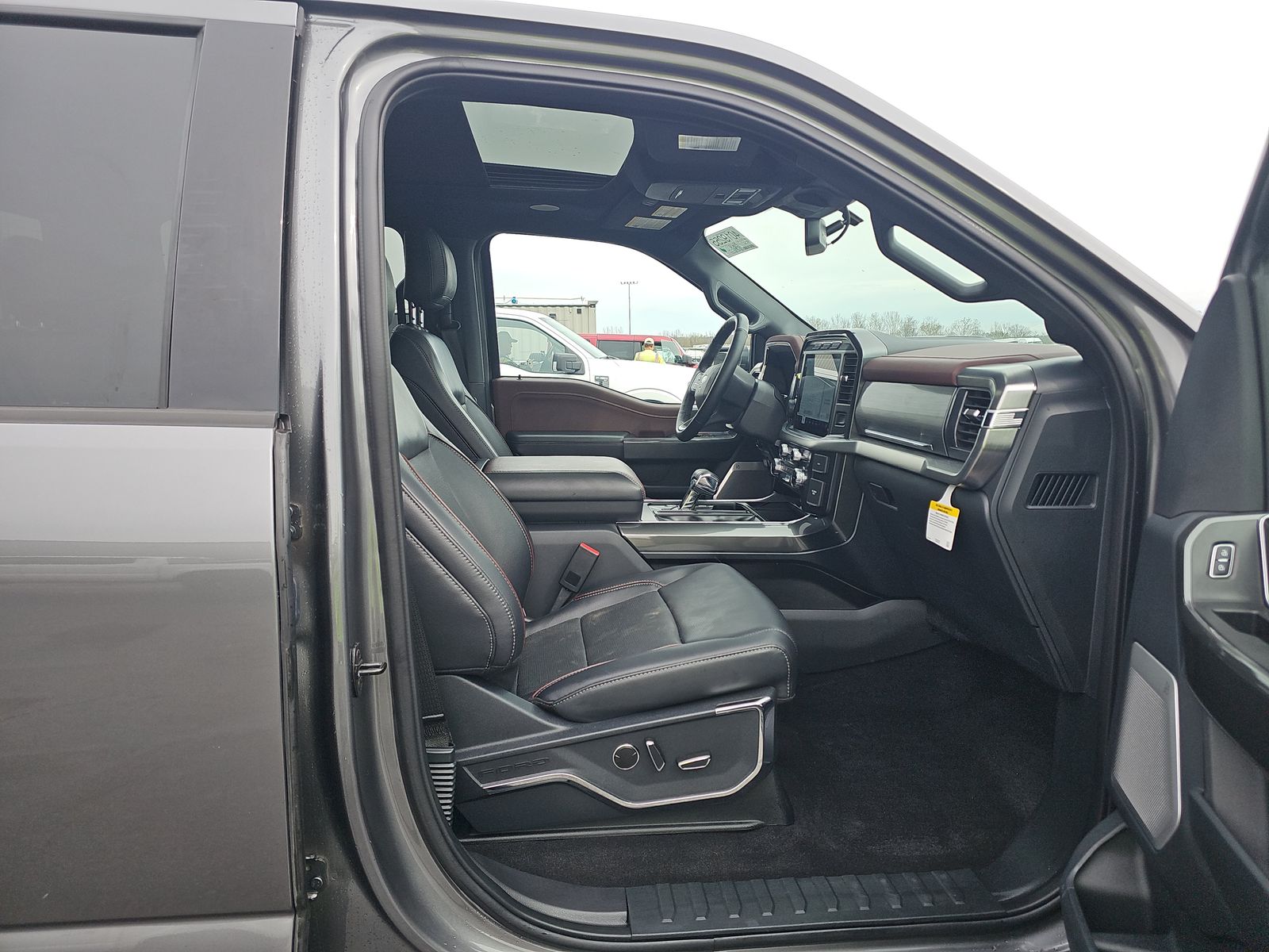 2023 Ford F-150 Hybrid Lariat AWD