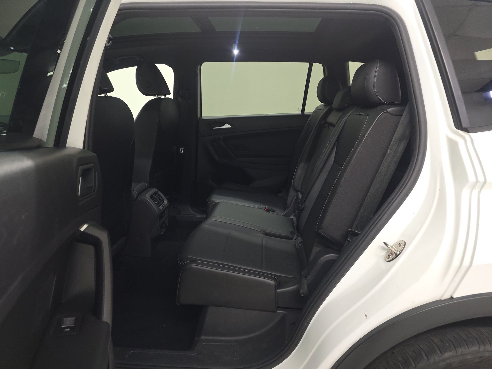 2021 Volkswagen Tiguan 2.0T SE R-Line Black FWD