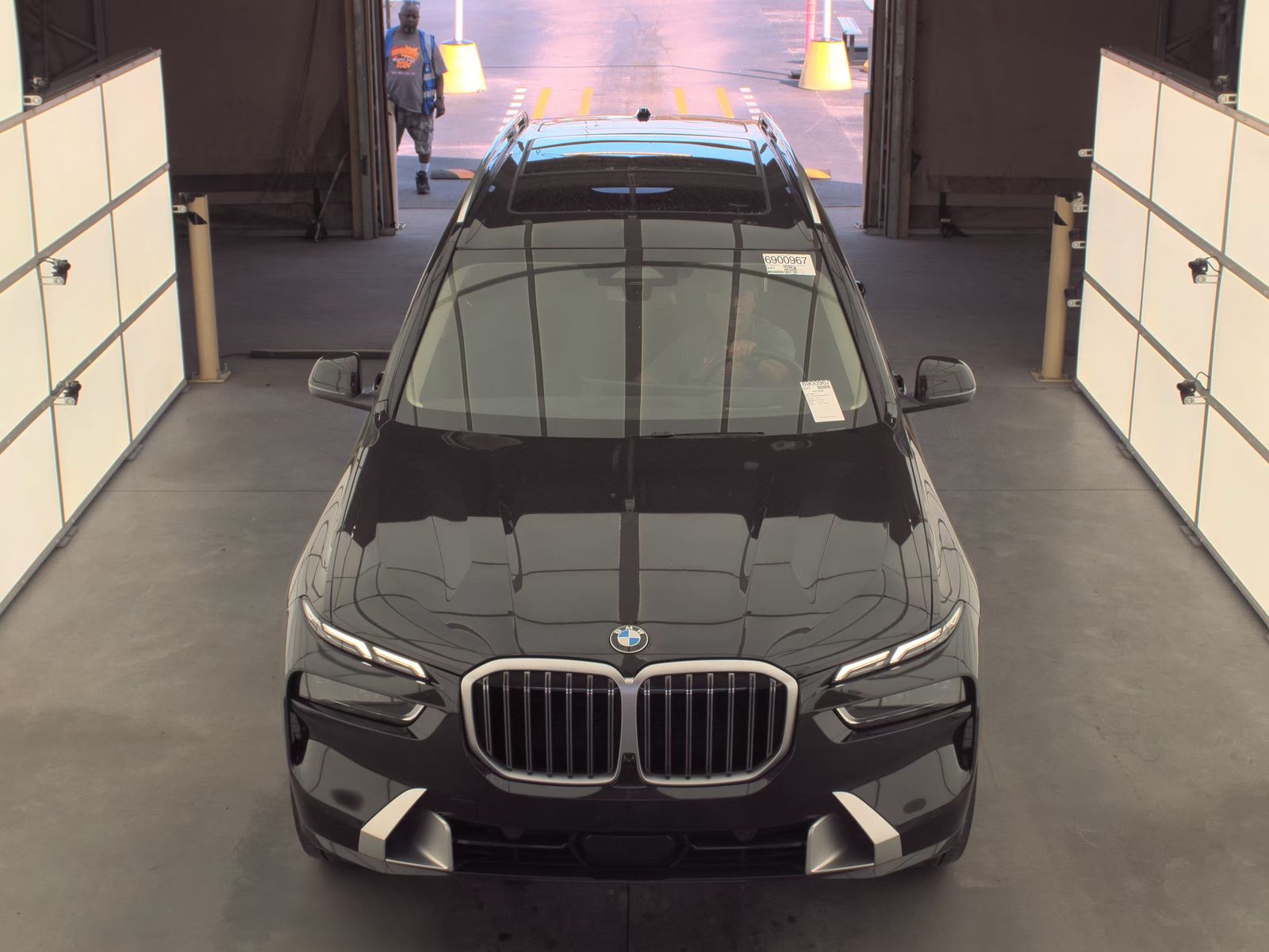 2025 BMW X7 xDrive40i AWD