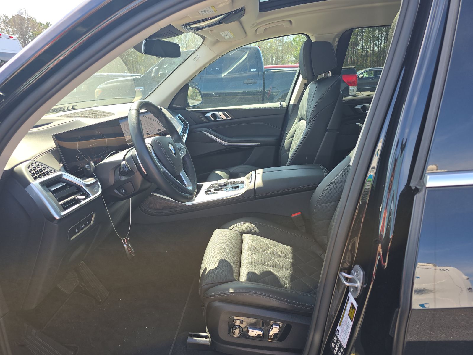 2025 BMW X7 xDrive40i AWD