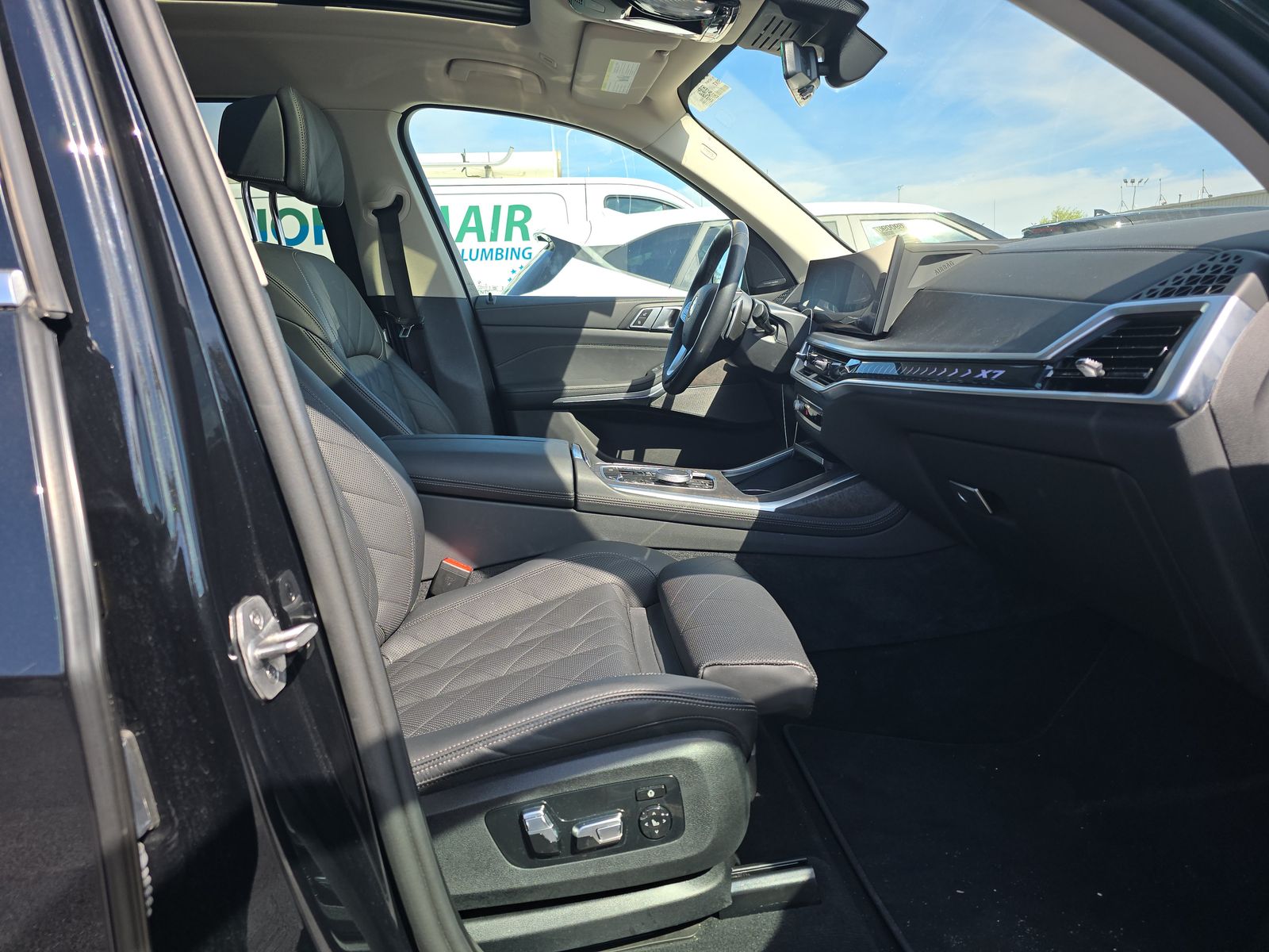 2025 BMW X7 xDrive40i AWD