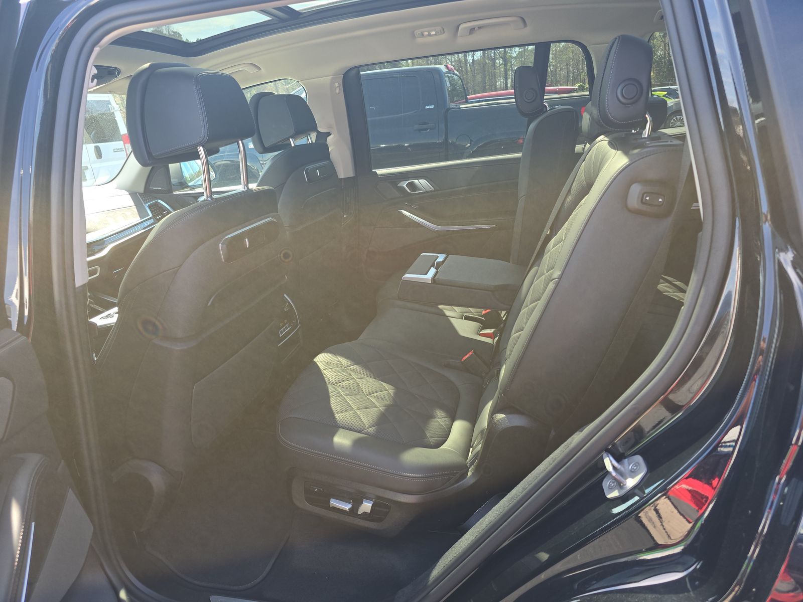 2025 BMW X7 xDrive40i AWD