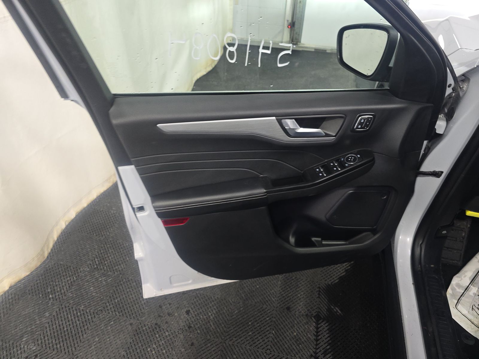 2025 Ford Escape Platinum AWD