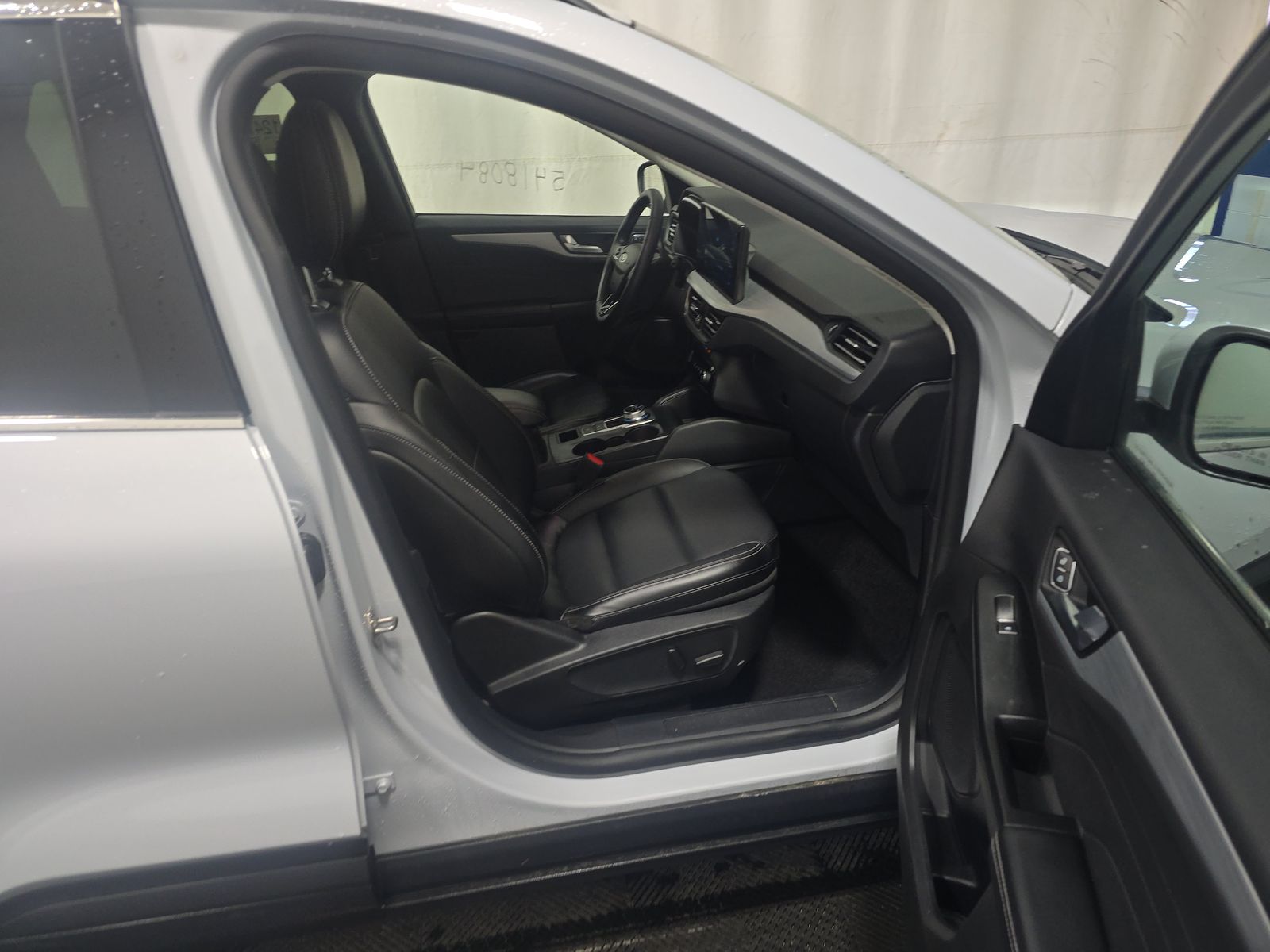 2025 Ford Escape Platinum AWD