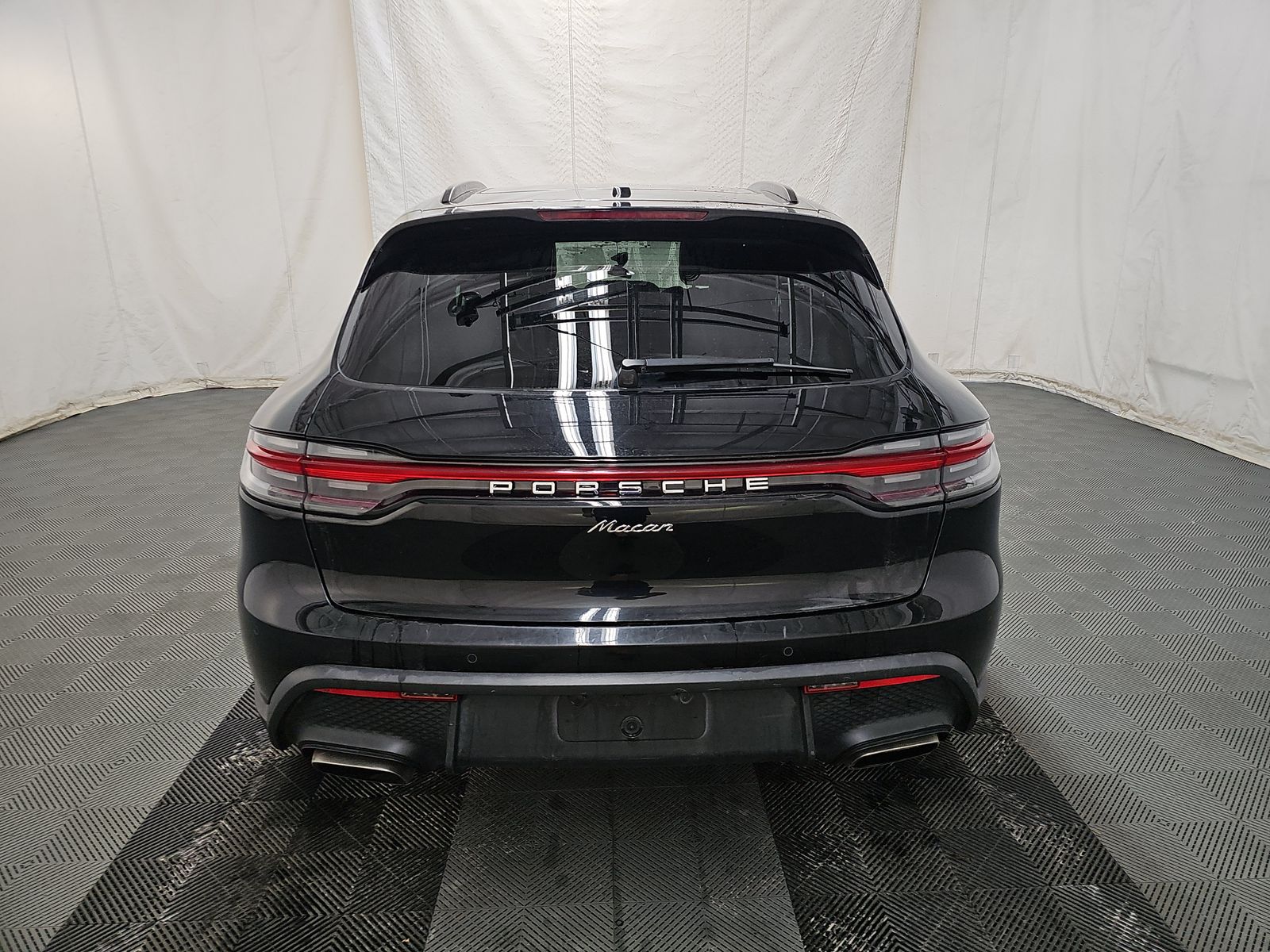 2022 Porsche Macan Base AWD