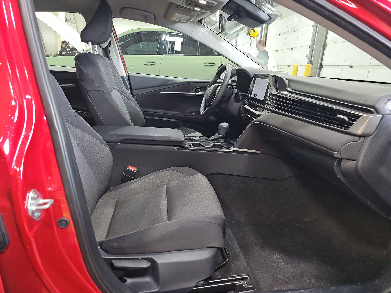 2025 Toyota Camry SE FWD