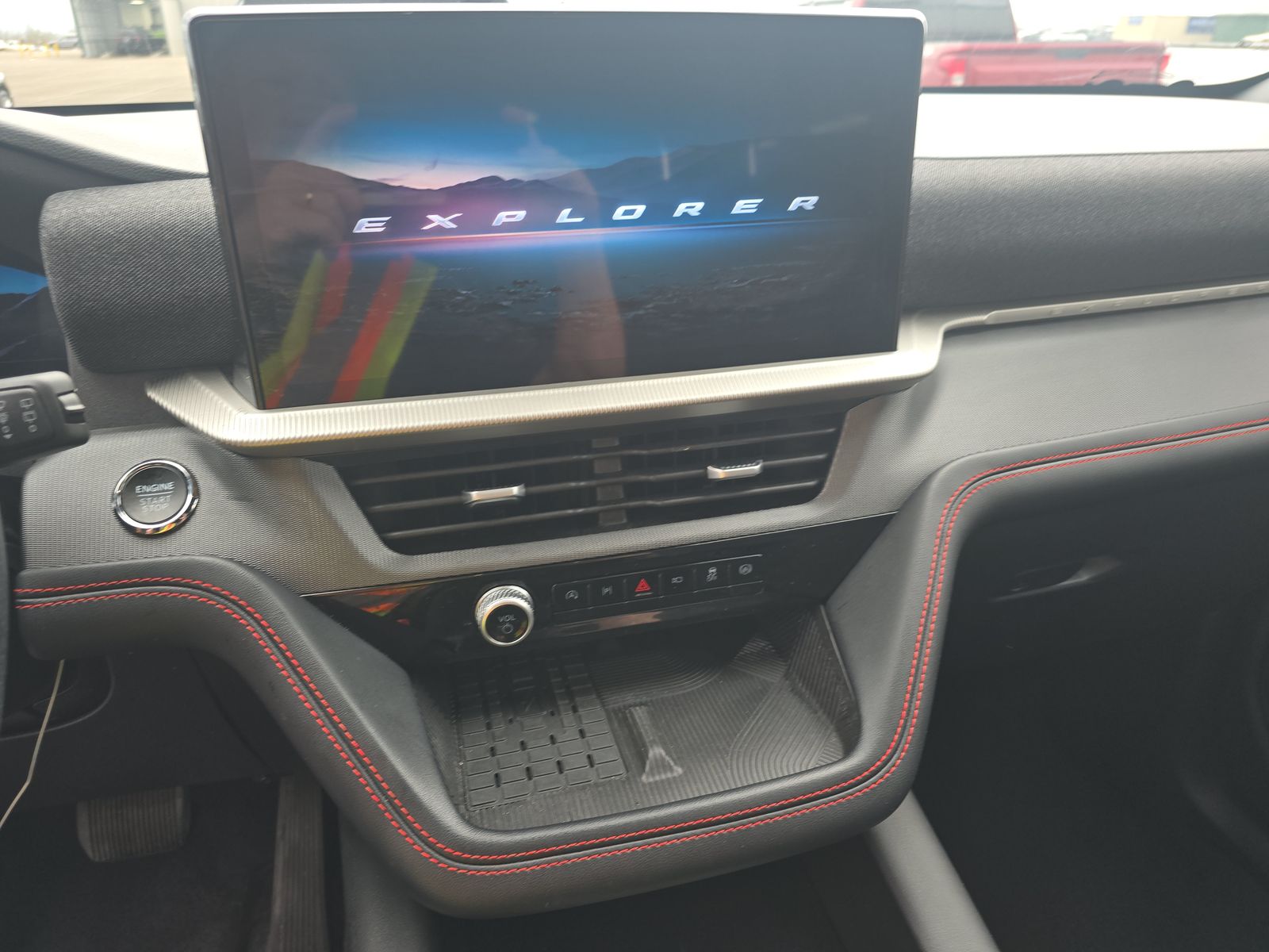 2025 Ford Explorer ST-Line AWD