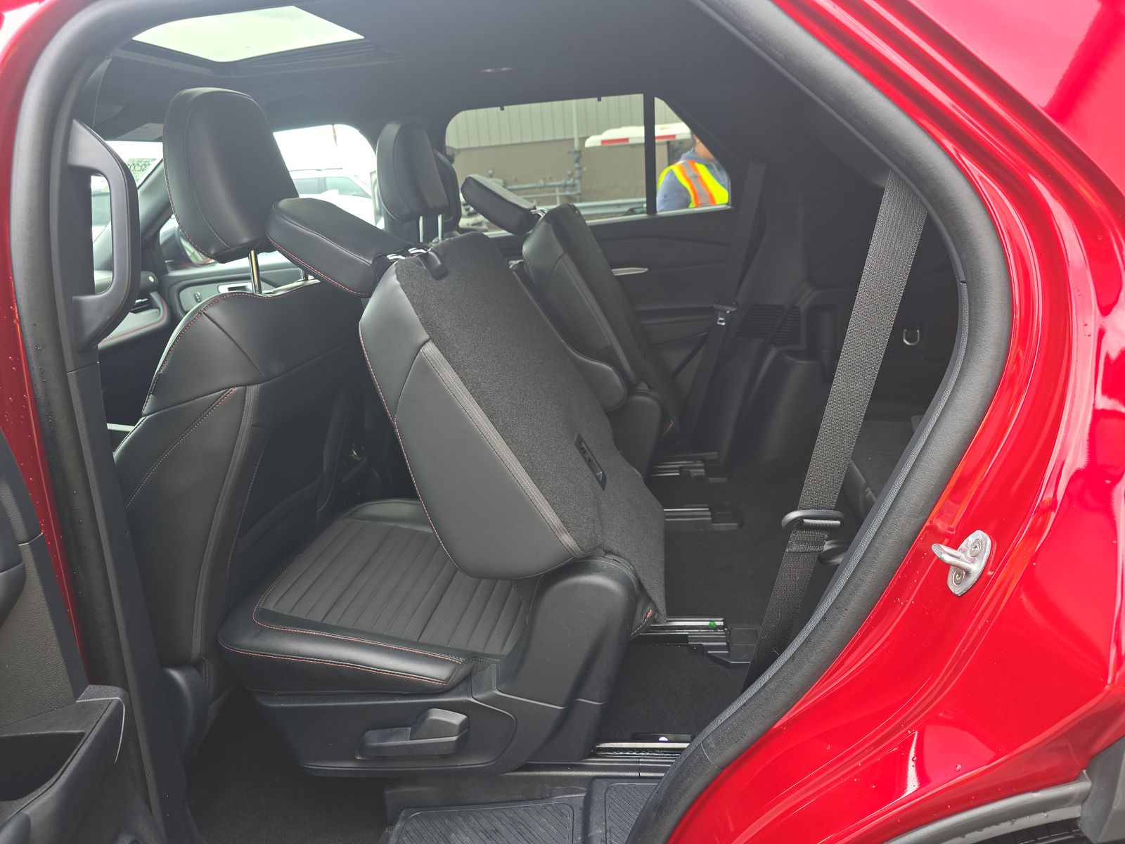 2025 Ford Explorer ST-Line AWD