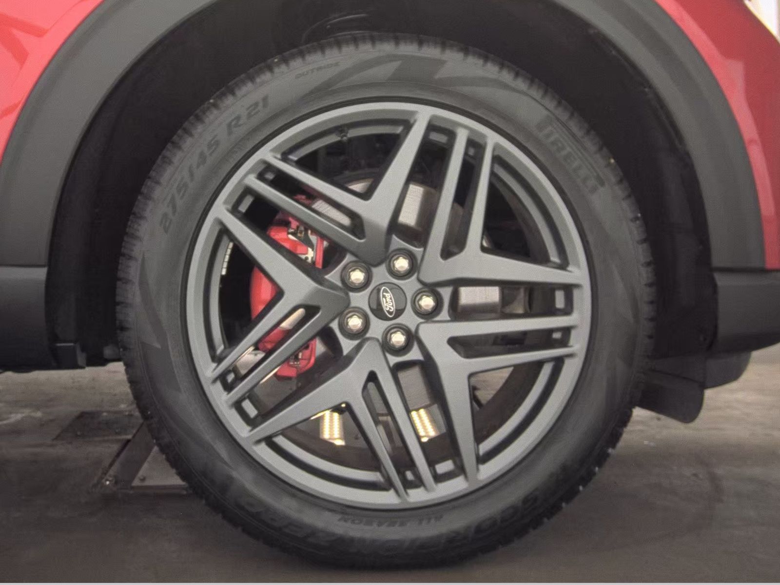 2025 Ford Explorer ST-Line AWD