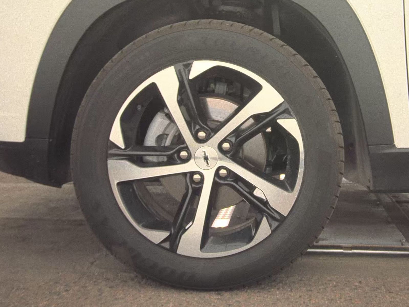 CHEVROLET TRAX - 10
