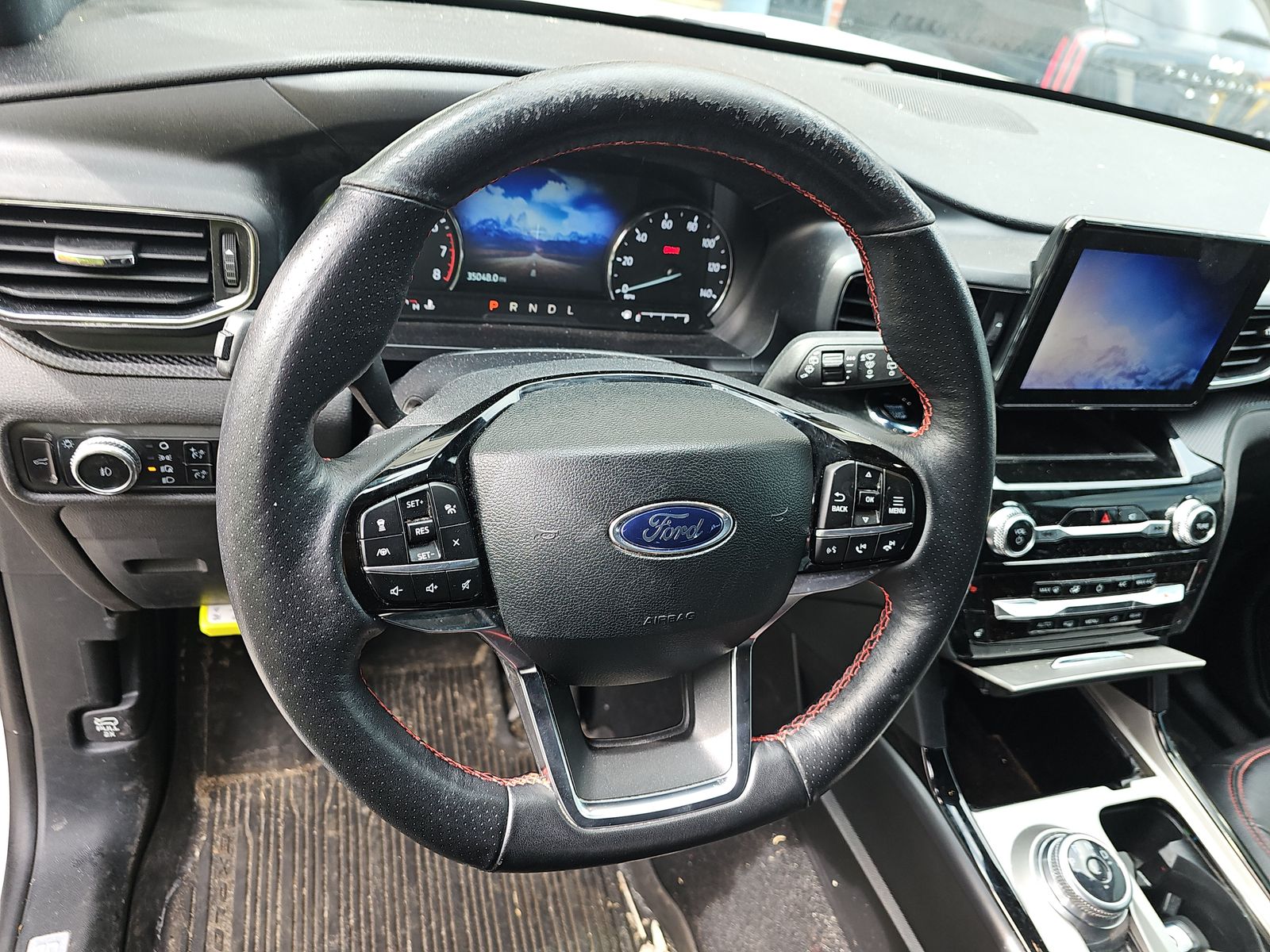 2023 Ford Explorer ST-Line AWD