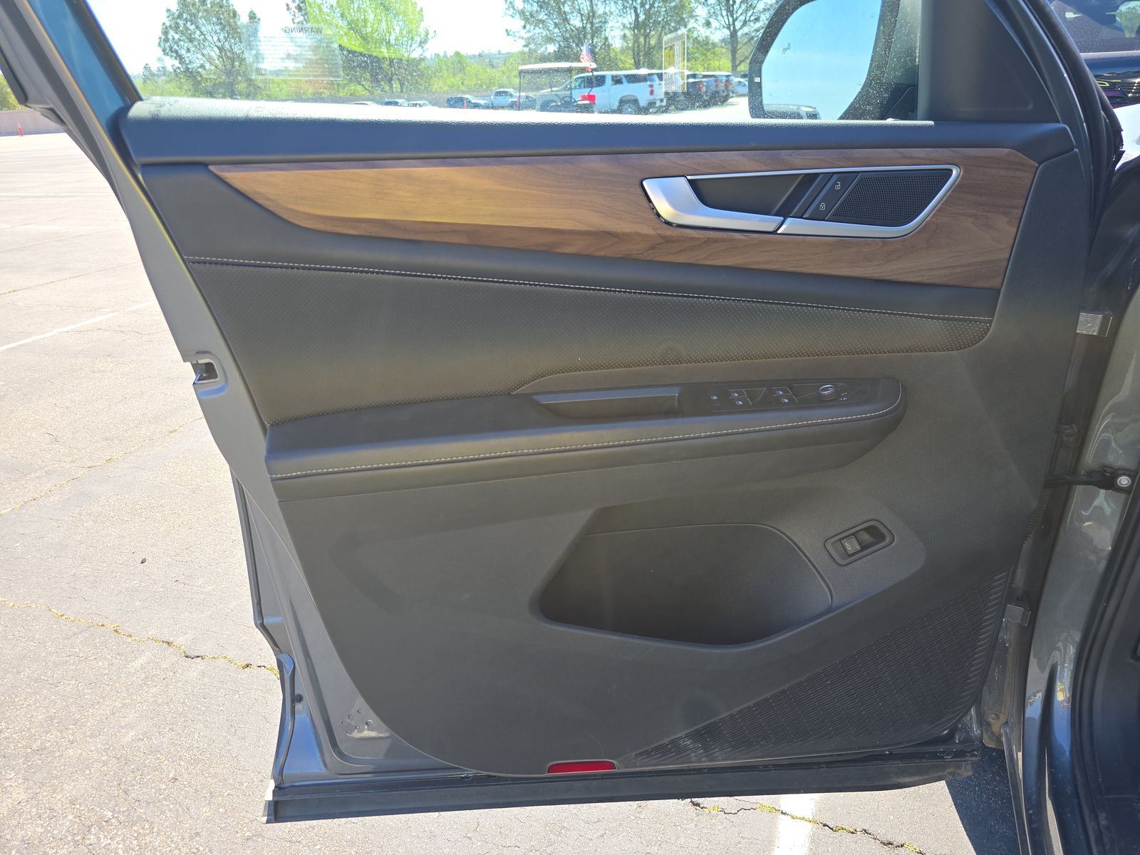 2024 Volkswagen Atlas 2.0T SE AWD