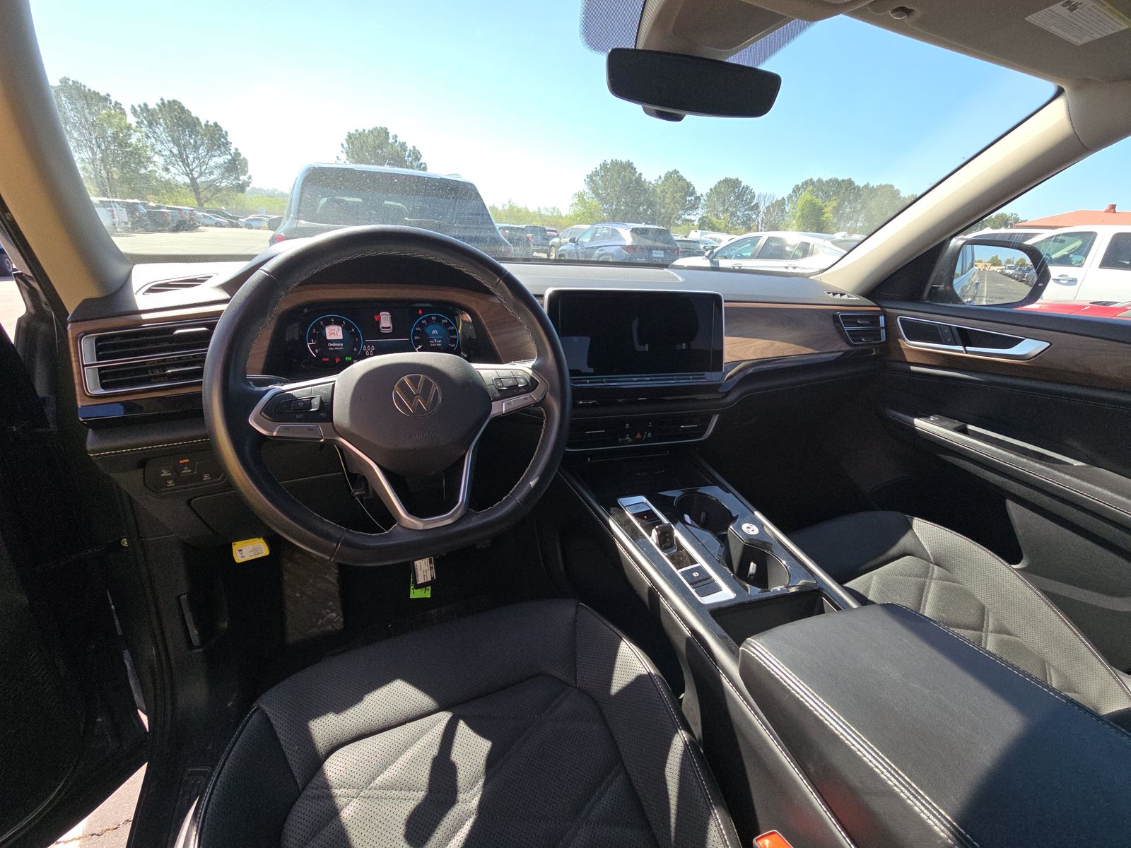 2024 Volkswagen Atlas 2.0T SE AWD