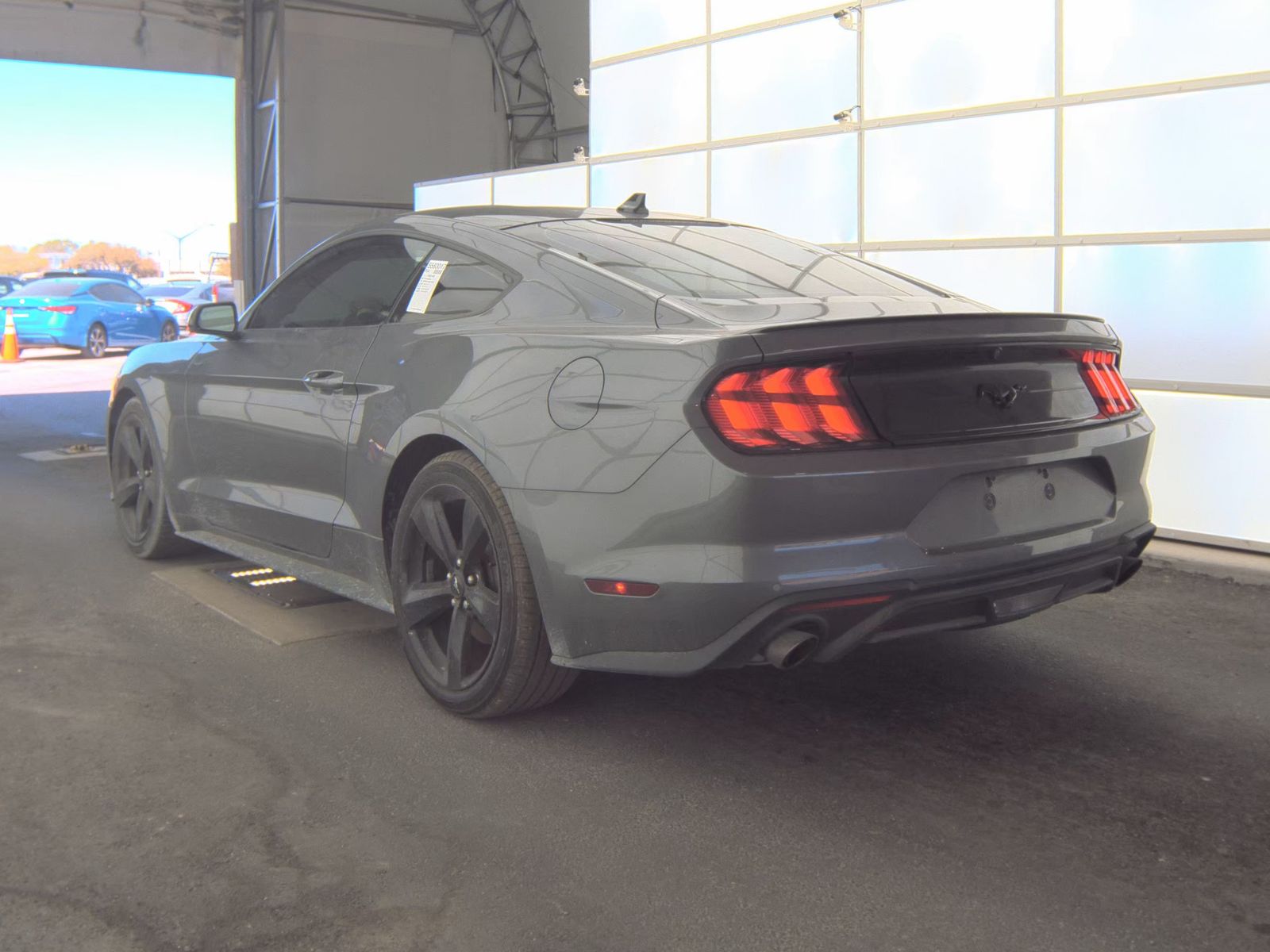 2021 Ford Mustang EcoBoost RWD