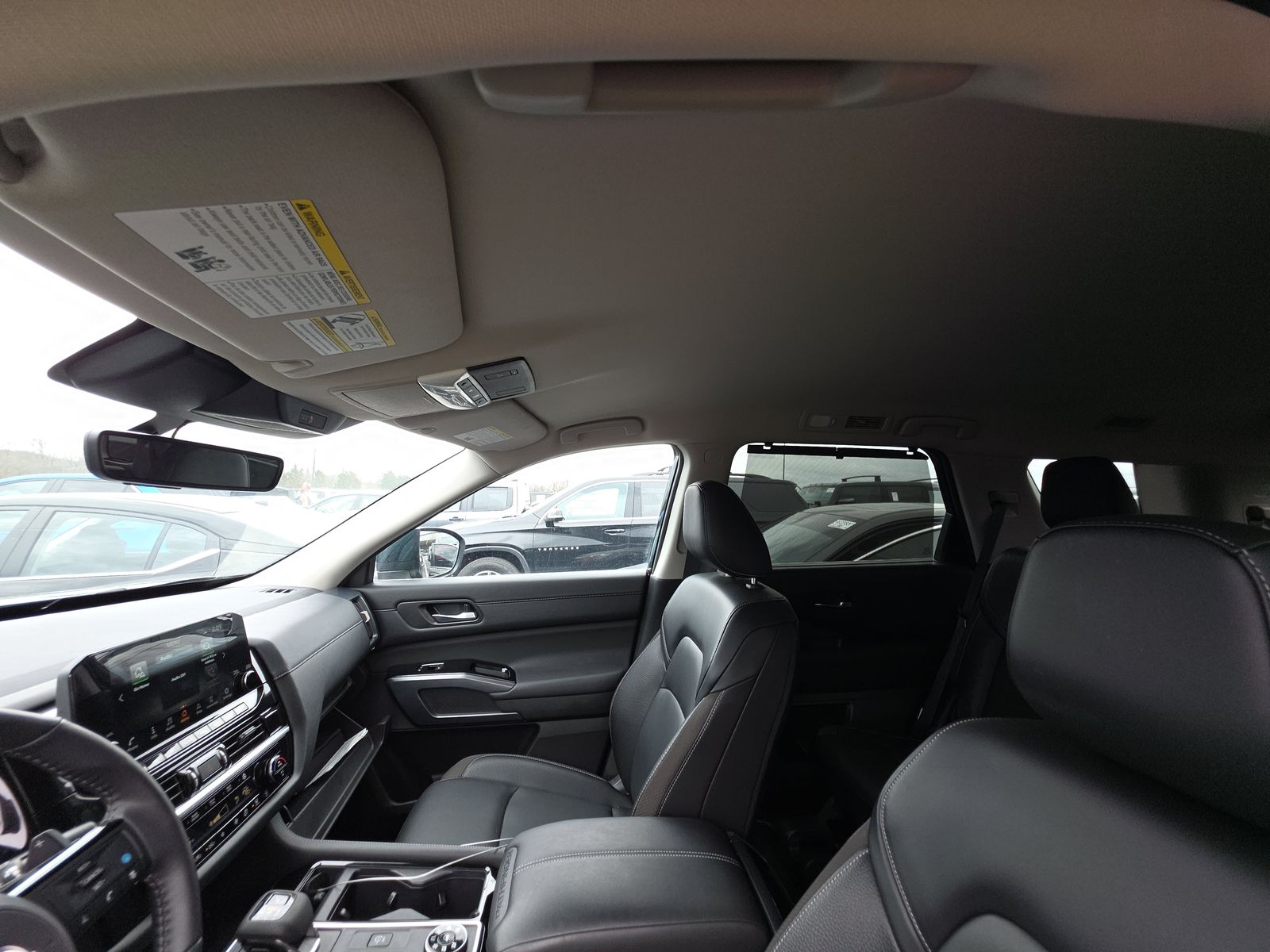 2025 Nissan Pathfinder SL AWD