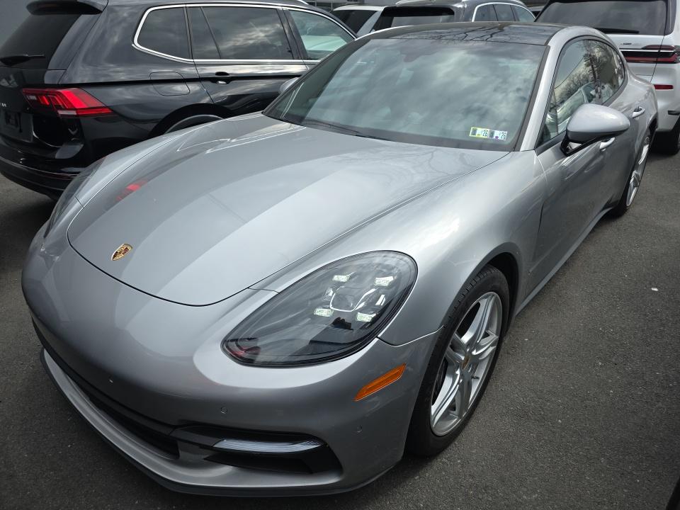 2017 Porsche Panamera 4 AWD