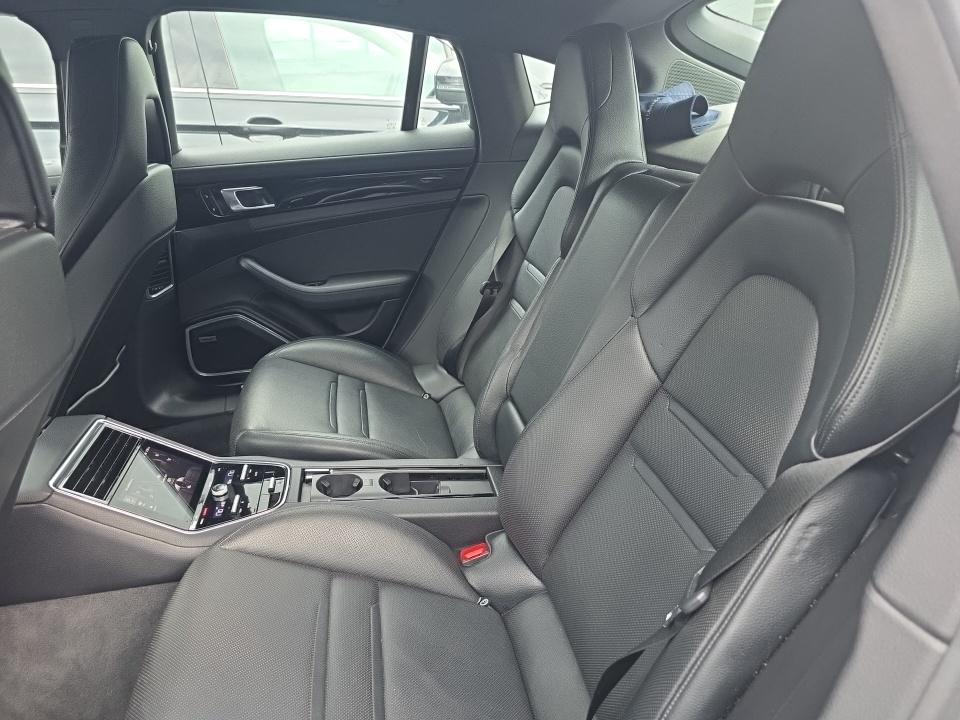 2017 Porsche Panamera 4 AWD