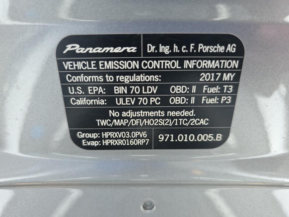 2017 Porsche Panamera 4 AWD